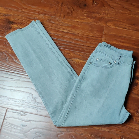 DG2 By Diane Gilman Skinny Gray Jeans - Picture 4 of 6